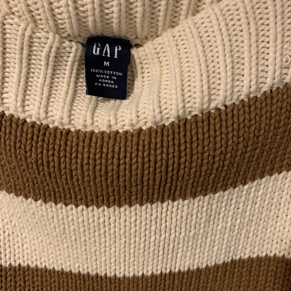 Sweater - Picture 2 of 3